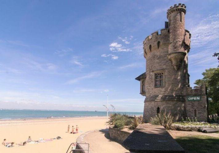 Ferienwohnung New With Free Offstreet Parking The Lookout At Ryde Esplanade Exterior foto